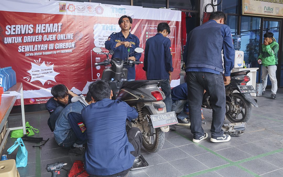 HMM UNTAG’45 Cirebon Gelar Servis Hemat Untuk Ojek Online Sewilayah III Cirebon